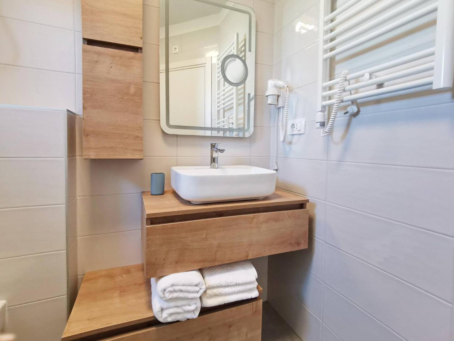 Studio Apartment Glorijeta Šilo Buitenkant foto